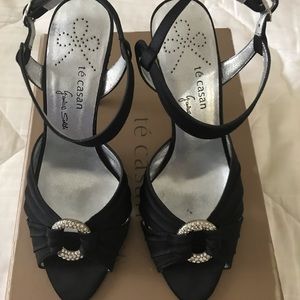 Te Casan black high heels sandals